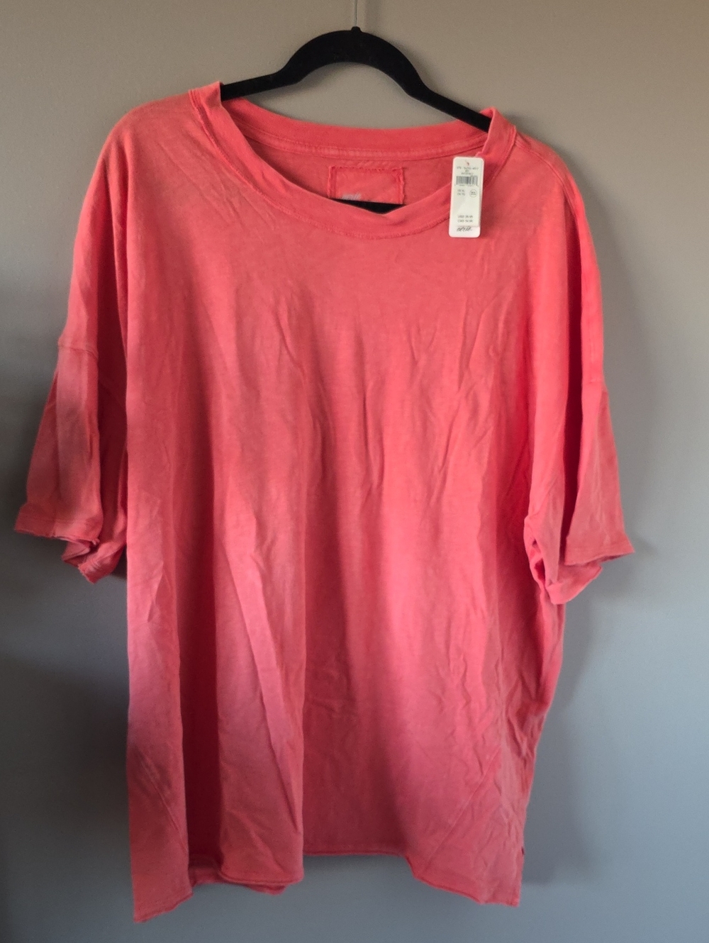 NWT Coral Aerie Tee